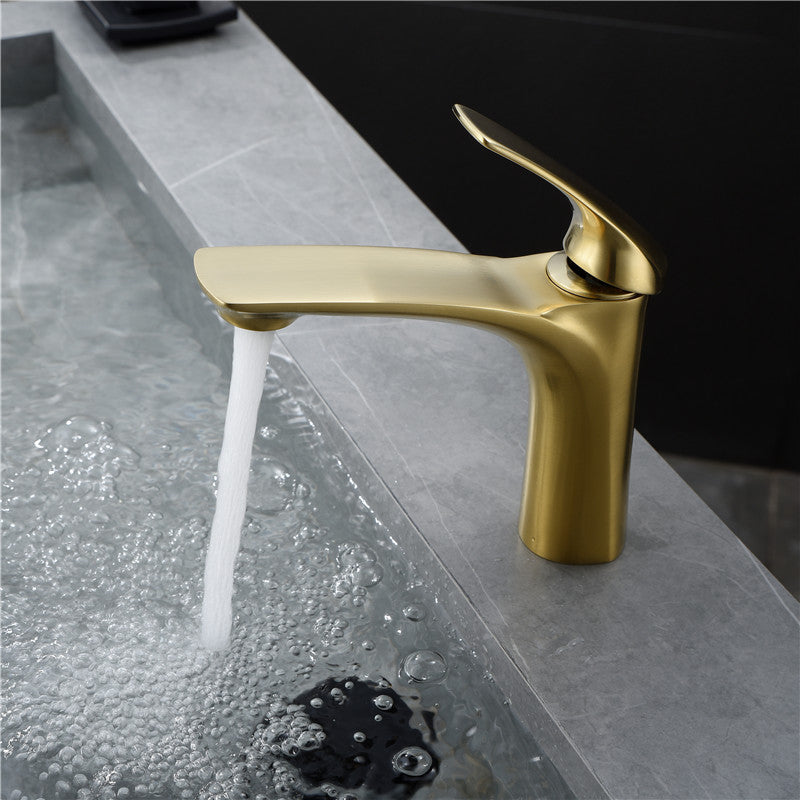 Modern Style Centerset Faucet Lever Handles Faucet for Bathroom Gold Clearhalo 'Bathroom Remodel & Bathroom Fixtures' 'Bathroom Sink Faucets' 'Bathroom Sinks & Faucet Components' 'bathroom_sink_faucets' 'Home Improvement' 'home_improvement' 'home_improvement_bathroom_sink_faucets' 6333157