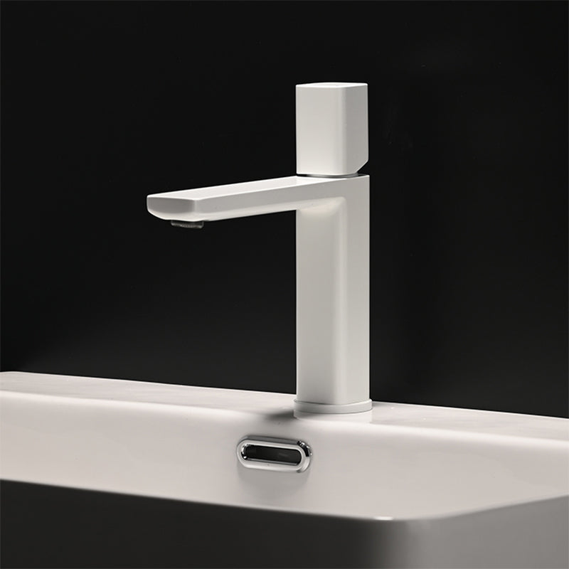 Contemporary Centerset Faucet Lever Handles Single Hole Brass Square Faucet Clearhalo 'Bathroom Remodel & Bathroom Fixtures' 'Bathroom Sink Faucets' 'Bathroom Sinks & Faucet Components' 'bathroom_sink_faucets' 'Home Improvement' 'home_improvement' 'home_improvement_bathroom_sink_faucets' 6333219