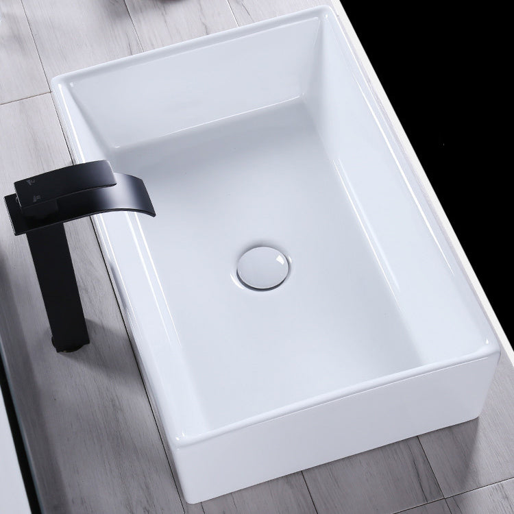 Modern Bathroom Sink Porcelain Rectangular Pop-Up Drain and Drain Assembly Basin Sink Clearhalo 'Bathroom Remodel & Bathroom Fixtures' 'Bathroom Sinks & Faucet Components' 'Bathroom Sinks' 'bathroom_sink' 'Home Improvement' 'home_improvement' 'home_improvement_bathroom_sink' 6333663