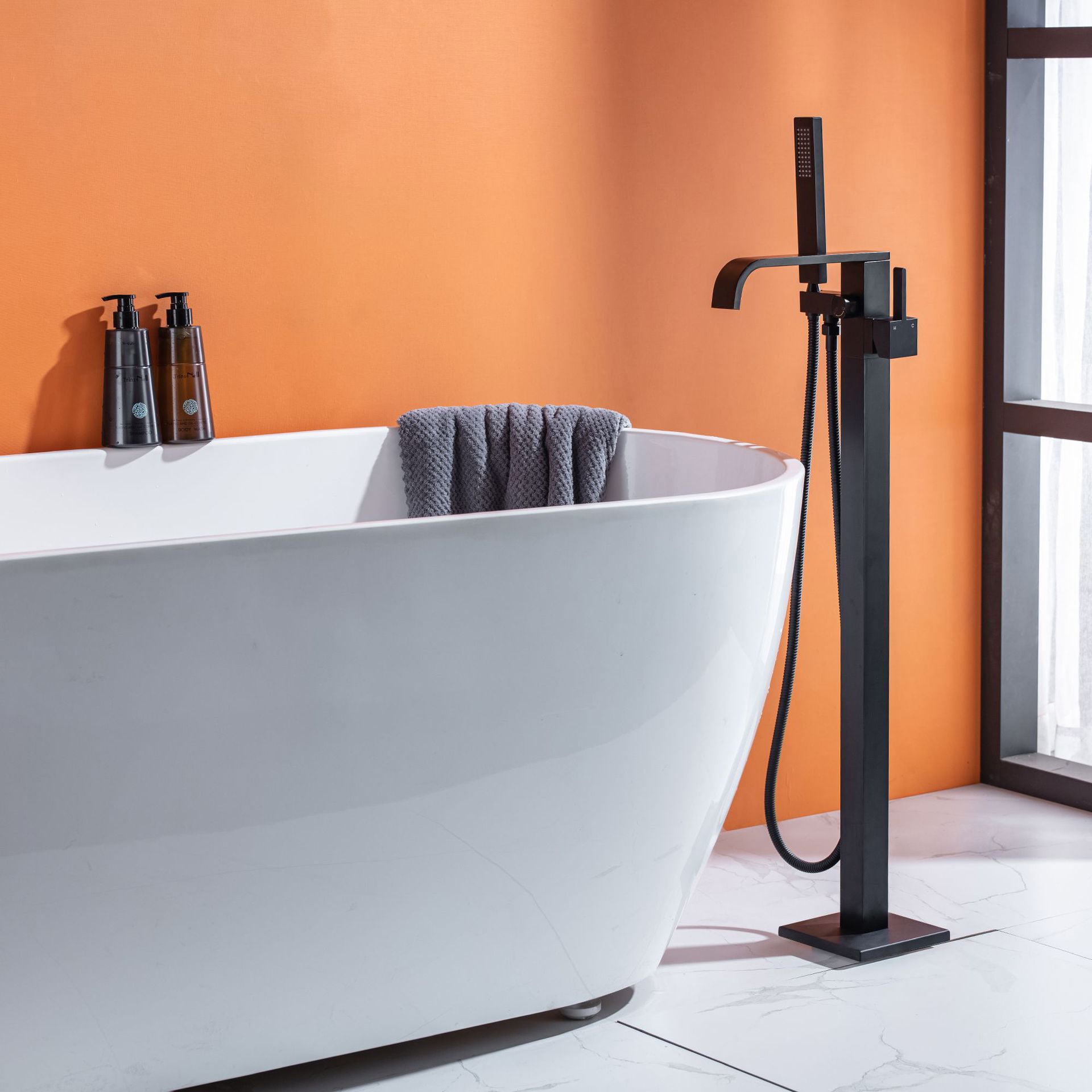 Floor Mounted Tub Spout 1 Handle Freestanding Bathtub Faucet with Handshower Black Clearhalo 'Bathroom Remodel & Bathroom Fixtures' 'Bathtub Faucets' 'bathtub_faucets' 'Home Improvement' 'home_improvement' 'home_improvement_bathtub_faucets' 6353440