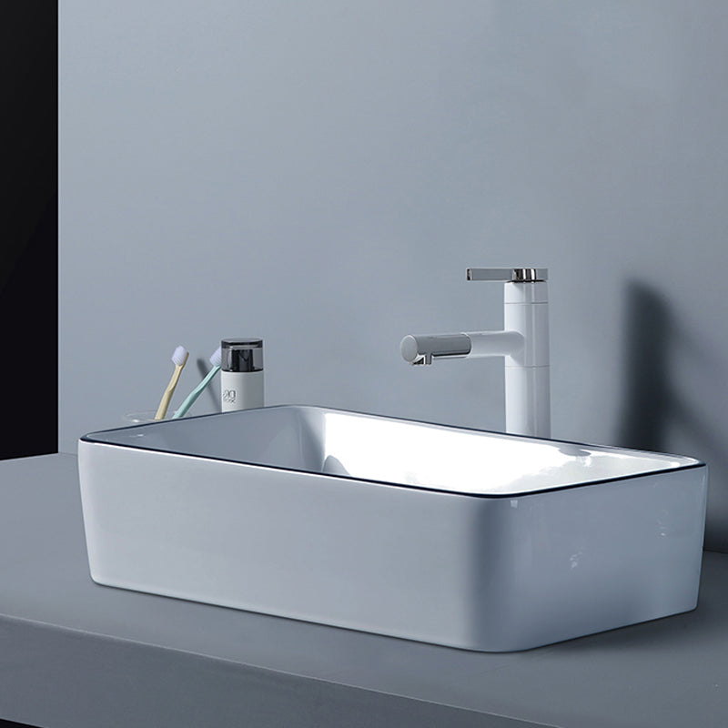 Modern Bathroom Sink with Single Faucet Hole Porcelain Rectangular Vessel Bathroom Sink Clearhalo 'Bathroom Remodel & Bathroom Fixtures' 'Bathroom Sinks & Faucet Components' 'Bathroom Sinks' 'bathroom_sink' 'Home Improvement' 'home_improvement' 'home_improvement_bathroom_sink' 6365862