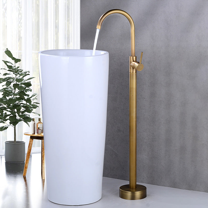 Modern 1-Handle Freestanding Faucet Floor Mounted Freestanding Bathtub Faucet Clearhalo 'Bathroom Remodel & Bathroom Fixtures' 'Bathtub Faucets' 'bathtub_faucets' 'Home Improvement' 'home_improvement' 'home_improvement_bathtub_faucets' 6381598