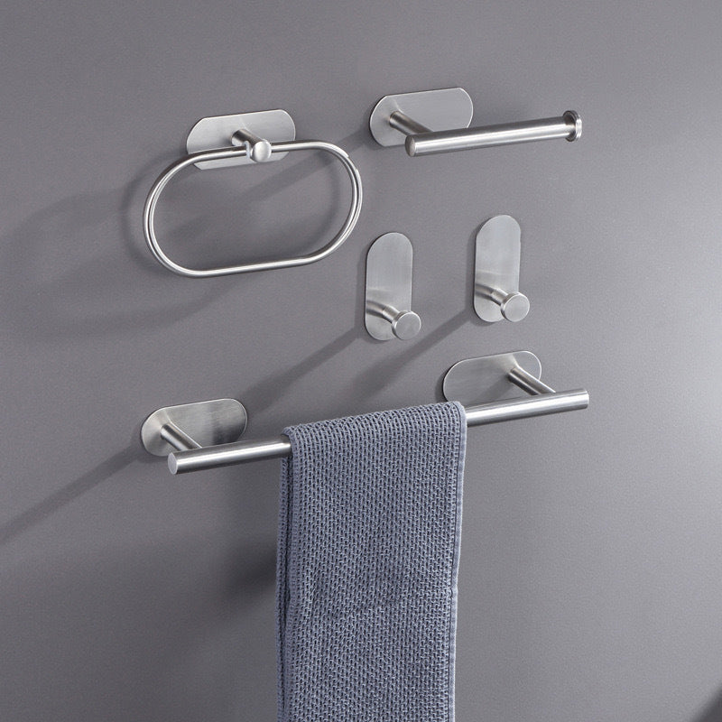 Metal Bathroom Set 4-piece Modern Style Bathroom Hardware Set Clearhalo 'Bathroom Hardware Sets' 'Bathroom Hardware' 'Bathroom Remodel & Bathroom Fixtures' 'bathroom_hardware_sets' 'Home Improvement' 'home_improvement' 'home_improvement_bathroom_hardware_sets' 6394282