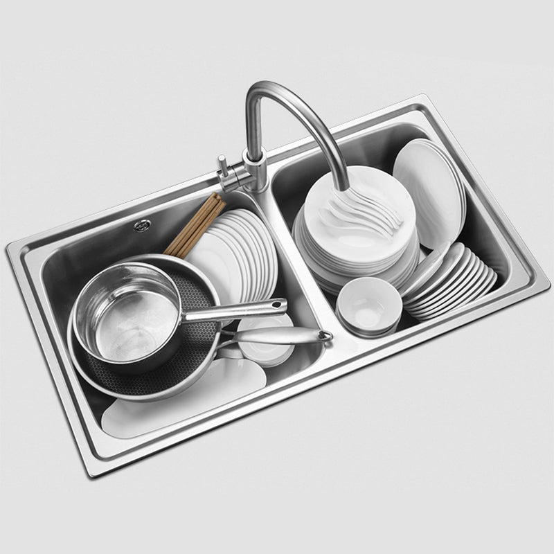 Classic Style Kitchen Sink Stainless Steel 1 Holes Kitchen Sink with Drain Strainer Kit Clearhalo 'Home Improvement' 'home_improvement' 'home_improvement_kitchen_sinks' 'Kitchen Remodel & Kitchen Fixtures' 'Kitchen Sinks & Faucet Components' 'Kitchen Sinks' 'kitchen_sinks' 6400711