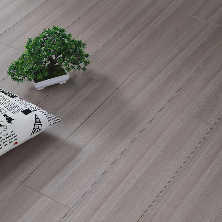 Slip Resistant Laminate Floor Groove Locking Laminate Plank Flooring Warm Gray Clearhalo 'Flooring 'Home Improvement' 'home_improvement' 'home_improvement_laminate_flooring' 'Laminate Flooring' 'laminate_flooring' Walls and Ceiling' 6416864