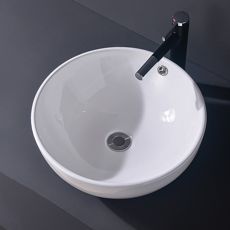 Modern Vessel Bathroom Sink Rectangular Porcelain Basin Sink (Not Include Faucet) 15"L x 15"W x 5.9"H Clearhalo 'Bathroom Remodel & Bathroom Fixtures' 'Bathroom Sinks & Faucet Components' 'Bathroom Sinks' 'bathroom_sink' 'Home Improvement' 'home_improvement' 'home_improvement_bathroom_sink' 6423502