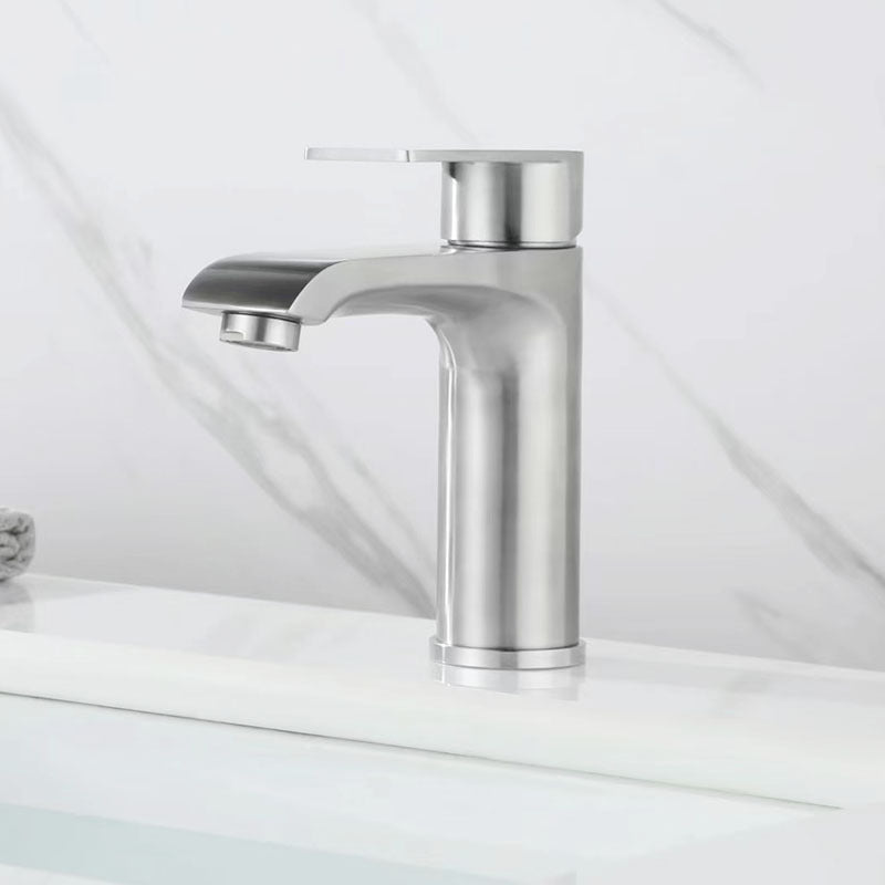Single Handle Faucets Glam Style Vessel Sink Faucets for Bathroom Clearhalo 'Bathroom Remodel & Bathroom Fixtures' 'Bathroom Sink Faucets' 'Bathroom Sinks & Faucet Components' 'bathroom_sink_faucets' 'Home Improvement' 'home_improvement' 'home_improvement_bathroom_sink_faucets' 6467024