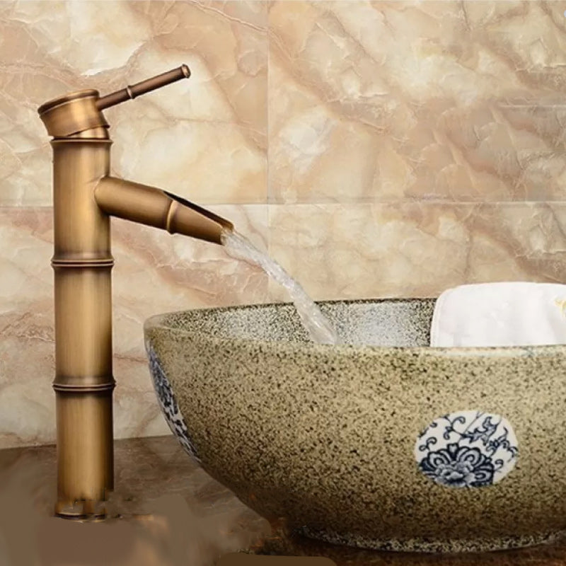 Country Style Vessel Bathroom Faucet Brass Lever Handle Vanity Sink Faucet 12.1" Campo Clearhalo 'bathroom_sink_faucets' 'Conjunta de Baño y Conjunta de Grifo' 'Coronamiento de Baño y Dispositivo de Baño' 'Grifo del lavabo del baño' 'Hogar' 'home_improvement' 'home_improvement_bathroom_sink_faucets' 'Mejoras para el hogar' 6484142