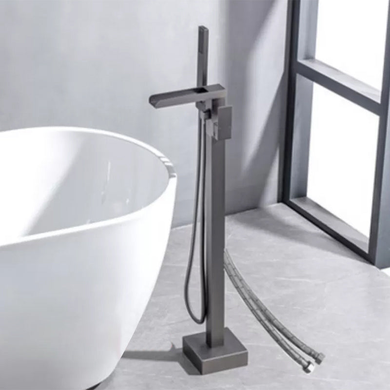 Floor Mounted Copper Freestanding Tub Filler Freestanding Low Arc Tub Filler Trim Gun Grey Wall Clearhalo 'Bathroom Remodel & Bathroom Fixtures' 'Bathtub Faucets' 'bathtub_faucets' 'Home Improvement' 'home_improvement' 'home_improvement_bathtub_faucets' 6485982