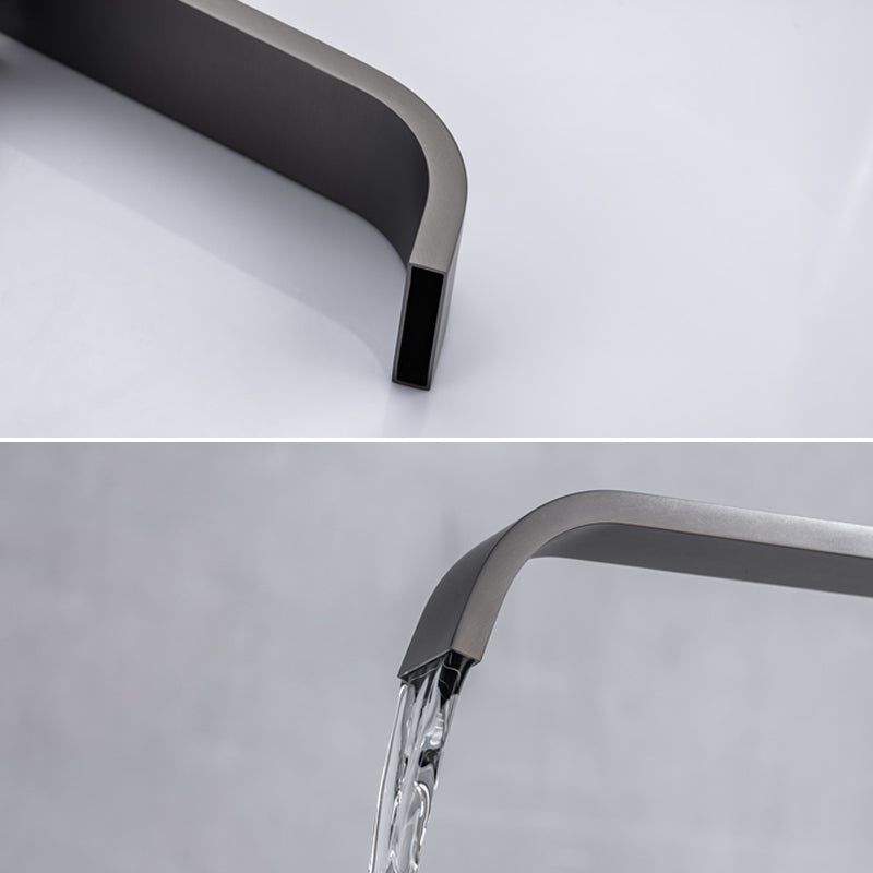 Floor Mounted Metal Freestanding Tub Filler Swivel Freestanding Faucet Clearhalo 'Bathroom Remodel & Bathroom Fixtures' 'Bathtub Faucets' 'bathtub_faucets' 'Home Improvement' 'home_improvement' 'home_improvement_bathtub_faucets' 6497274