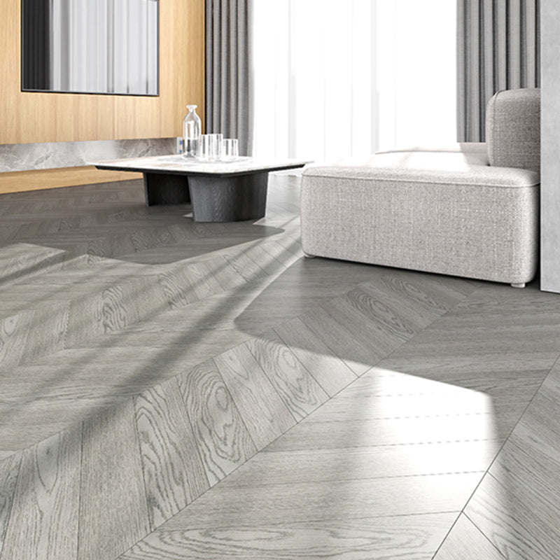 Modern Laminate Floor Wood Waterproof Light Laminate Flooring Silver Gray Clearhalo 'Flooring 'Home Improvement' 'home_improvement' 'home_improvement_laminate_flooring' 'Laminate Flooring' 'laminate_flooring' Walls and Ceiling' 6511087