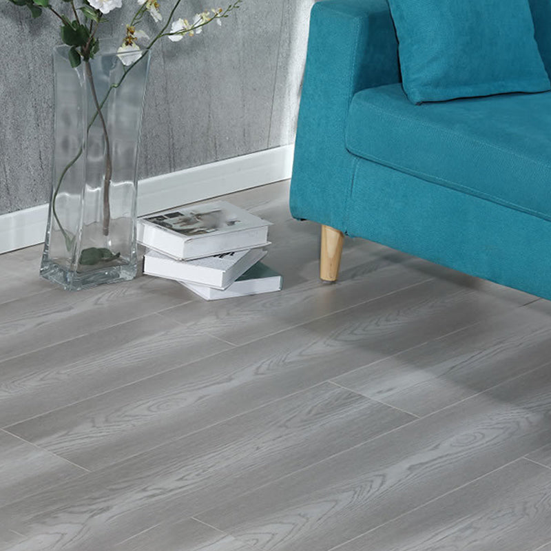 Pine Slip Resistant Laminate Plank Flooring Modern Laminate Floor Light Gray Clearhalo 'Flooring 'Home Improvement' 'home_improvement' 'home_improvement_laminate_flooring' 'Laminate Flooring' 'laminate_flooring' Walls and Ceiling' 6528558