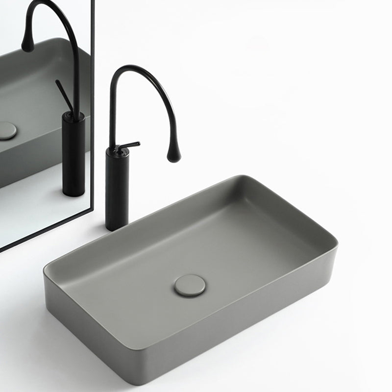 Contemporary Bathroom Sink Rectangular Porcelain Vessel Lavatory Sink with Pop-Up Drain Clearhalo 'Bathroom Remodel & Bathroom Fixtures' 'Bathroom Sinks & Faucet Components' 'Bathroom Sinks' 'bathroom_sink' 'Home Improvement' 'home_improvement' 'home_improvement_bathroom_sink' 6577270