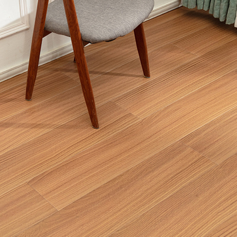 Traditional Laminate Floor Wood Click-Lock Mildew Resistant Laminate Plank Flooring Natural Clearhalo 'Flooring 'Home Improvement' 'home_improvement' 'home_improvement_laminate_flooring' 'Laminate Flooring' 'laminate_flooring' Walls and Ceiling' 6595555