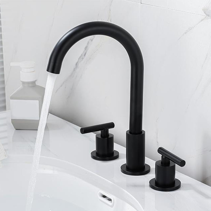 High-Arc Sink Faucet 3 Hole Lever Handle Bathroom Faucet with Water Hose Clearhalo 'Accueil' 'Amélioration Domiciliaire' 'bathroom_sink_faucets' 'Ensembles de Lavabo & de Robinet de Toilette' 'home_improvement' 'home_improvement_bathroom_sink_faucets' 'Robinet de Lavabo de Salle de Bain' 'Rénovation et Équipement de Salle de Bain' 6615498