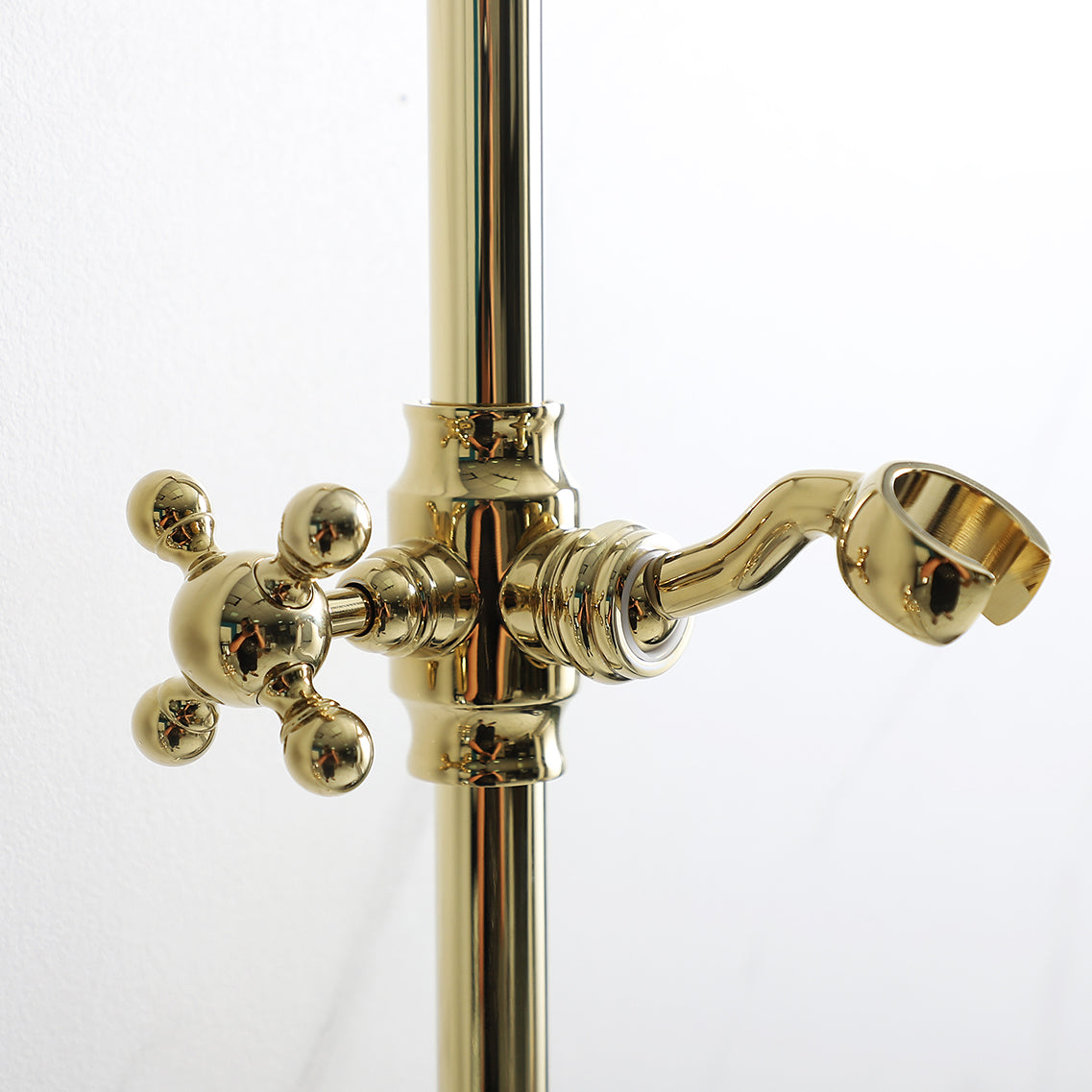 Glam Retro Wall Mounted Metal Claw Foot Tub Faucet Trim Low Arc Claw Foot Tub Faucet Clearhalo 'Bathroom Remodel & Bathroom Fixtures' 'Bathtub Faucets' 'bathtub_faucets' 'Home Improvement' 'home_improvement' 'home_improvement_bathtub_faucets' 6617186