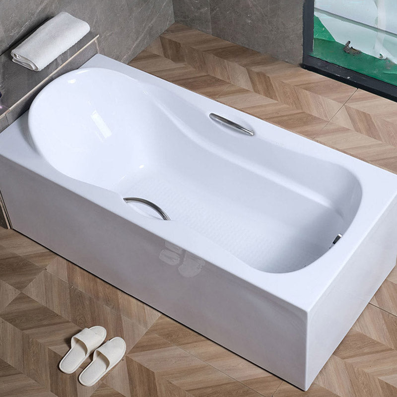 Modern Style Freestanding Bath Tub Acrylic Soaking Bathtub in White Clearhalo 'Bathroom Remodel & Bathroom Fixtures' 'Bathtubs' 'Home Improvement' 'home_improvement' 'home_improvement_bathtubs' 'Showers & Bathtubs' 6639814