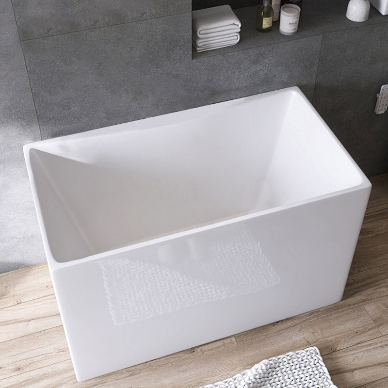 Modern Style Alcove Bath Tub Acrylic Rectangular Bathroom Bathtub in White 50"L x 26"W x 24"H Tub Only Tub Clearhalo 'Bathroom Remodel & Bathroom Fixtures' 'Bathtubs' 'Home Improvement' 'home_improvement' 'home_improvement_bathtubs' 'Showers & Bathtubs' 6639912