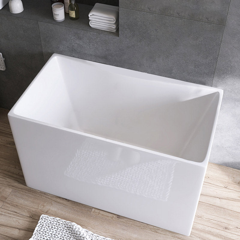 Modern Style Alcove Bath Tub Acrylic Rectangular Bathroom Bathtub in White 46"L x 26"W x 24"H Tub Only Tub Clearhalo 'Bathroom Remodel & Bathroom Fixtures' 'Bathtubs' 'Home Improvement' 'home_improvement' 'home_improvement_bathtubs' 'Showers & Bathtubs' 6639914