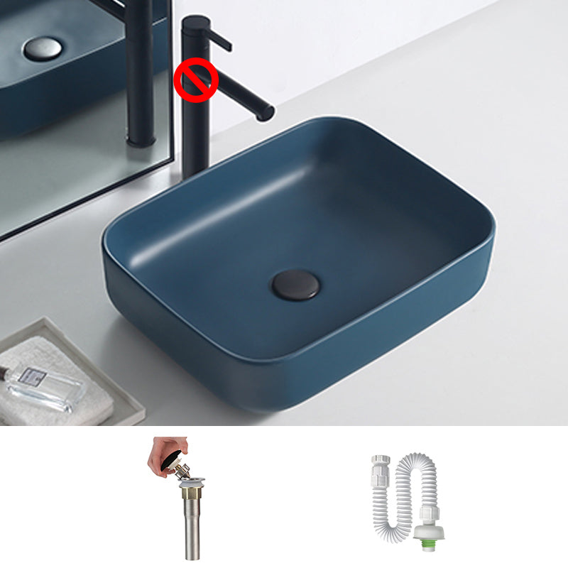 Rectangular Trough Bathroom Sink Modern Trough Bathroom Sink 16"L x 12"W x 5"H Navy Blue Sink Clearhalo 'Bathroom Remodel & Bathroom Fixtures' 'Bathroom Sinks & Faucet Components' 'Bathroom Sinks' 'bathroom_sink' 'Home Improvement' 'home_improvement' 'home_improvement_bathroom_sink' 6643994