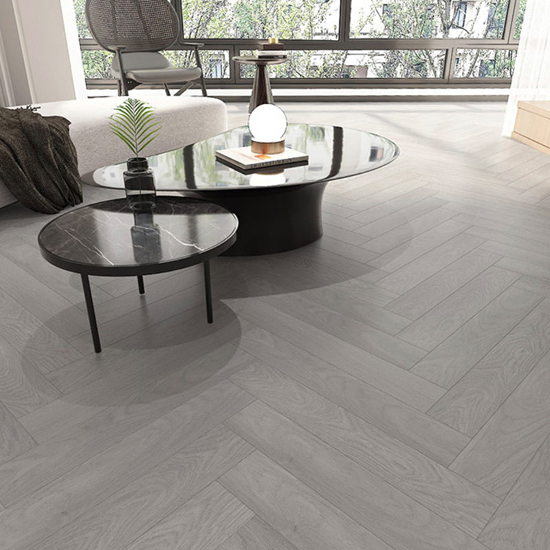 Modern Laminate Flooring Wood Indoor Waterproof Easy-care Medium Textured Laminate Floor Dark Gray Clearhalo 'Flooring 'Home Improvement' 'home_improvement' 'home_improvement_laminate_flooring' 'Laminate Flooring' 'laminate_flooring' Walls and Ceiling' 6660307