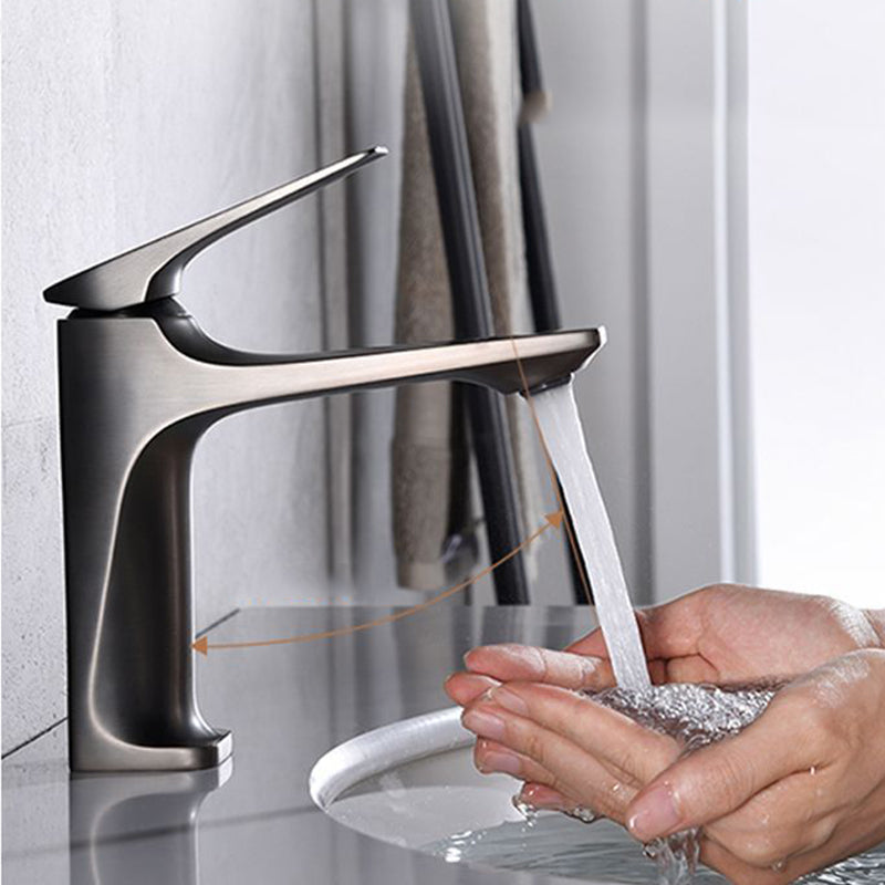 Modern Vessel Sink Faucet Copper Lever Handle Low Arc Vessel Faucet for Bathroom Silver Gray 6.5" Clearhalo 'Bathroom Remodel & Bathroom Fixtures' 'Bathroom Sink Faucets' 'Bathroom Sinks & Faucet Components' 'bathroom_sink_faucets' 'Home Improvement' 'home_improvement' 'home_improvement_bathroom_sink_faucets' 6667103