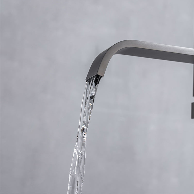 Floor Mounted Metal Freestanding Tub Filler Swivel Freestanding Faucet with Spray Gun Clearhalo 'Bathroom Remodel & Bathroom Fixtures' 'Bathtub Faucets' 'bathtub_faucets' 'Home Improvement' 'home_improvement' 'home_improvement_bathtub_faucets' 6697467