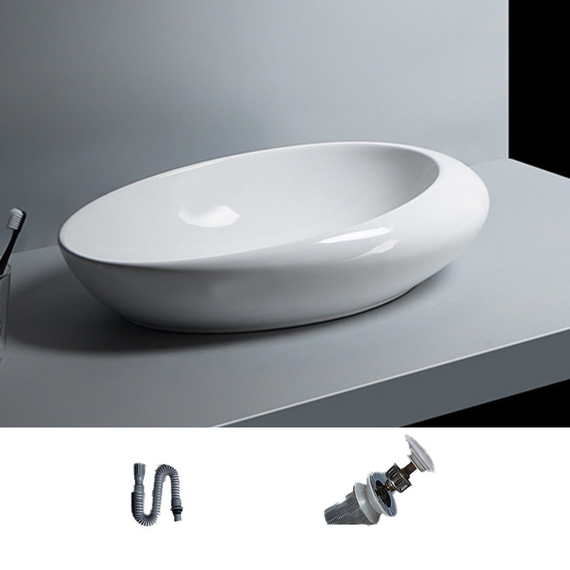 Modern Bathroom Sink Porcelain Oval-Shape Vessel Bathroom Sink with Pop-Up Drain None Sink Clearhalo 'Bathroom Remodel & Bathroom Fixtures' 'Bathroom Sinks & Faucet Components' 'Bathroom Sinks' 'bathroom_sink' 'Home Improvement' 'home_improvement' 'home_improvement_bathroom_sink' 6713761