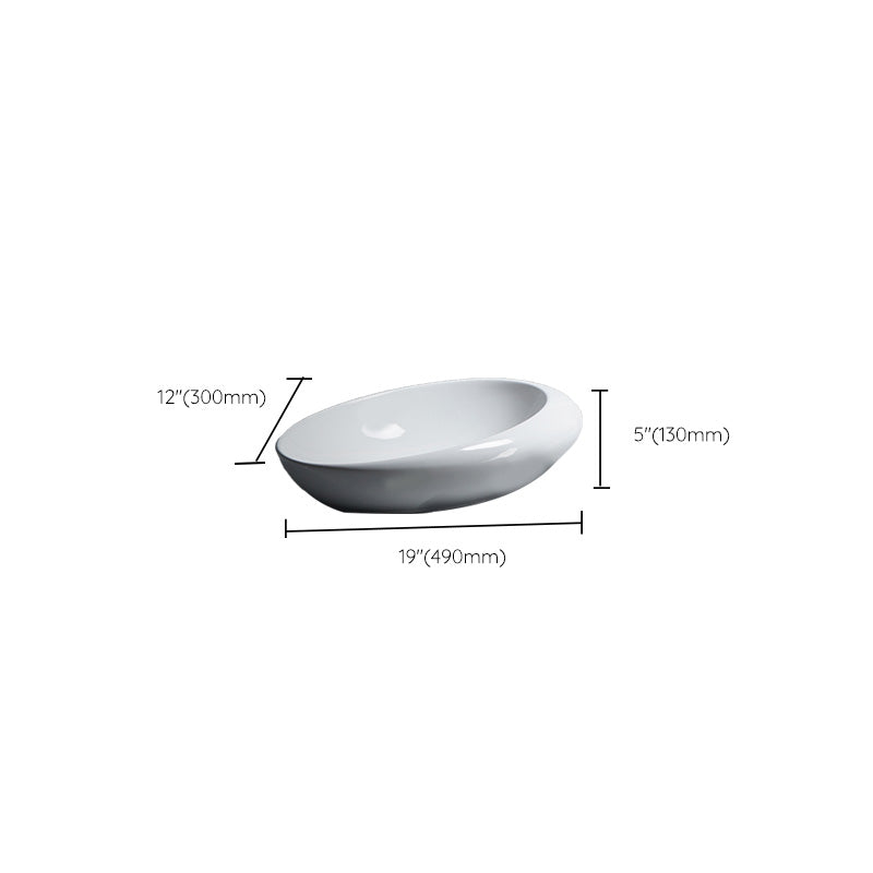 Modern Bathroom Sink Porcelain Oval-Shape Vessel Bathroom Sink with Pop-Up Drain Clearhalo 'Bathroom Remodel & Bathroom Fixtures' 'Bathroom Sinks & Faucet Components' 'Bathroom Sinks' 'bathroom_sink' 'Home Improvement' 'home_improvement' 'home_improvement_bathroom_sink' 6713768