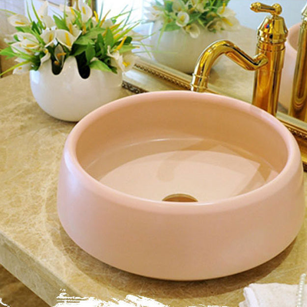 Traditional Bathroom Sink Porcelain Round Vessel Sink with Pop-Up Drain Clearhalo 'Bathroom Remodel & Bathroom Fixtures' 'Bathroom Sinks & Faucet Components' 'Bathroom Sinks' 'bathroom_sink' 'Home Improvement' 'home_improvement' 'home_improvement_bathroom_sink' 6727520