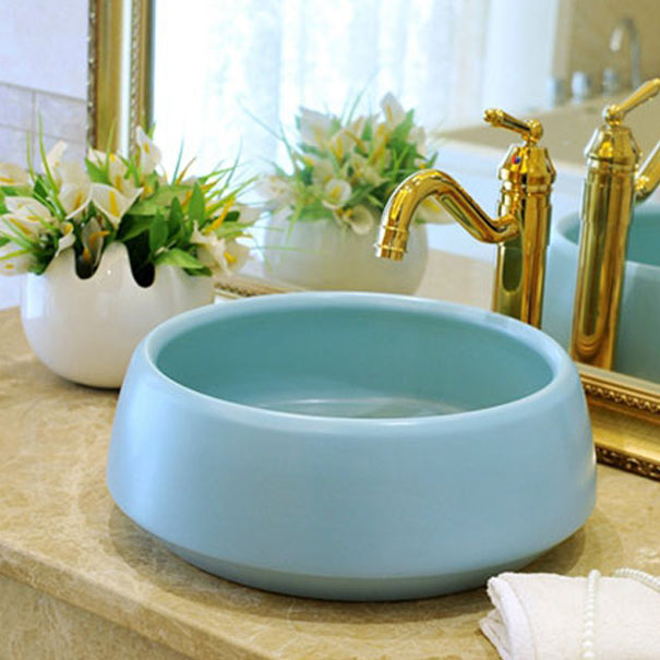 Traditional Bathroom Sink Porcelain Round Vessel Sink with Pop-Up Drain 16"L x 16"W x 6"H Blue Sink with Faucet Clearhalo 'Bathroom Remodel & Bathroom Fixtures' 'Bathroom Sinks & Faucet Components' 'Bathroom Sinks' 'bathroom_sink' 'Home Improvement' 'home_improvement' 'home_improvement_bathroom_sink' 6727528