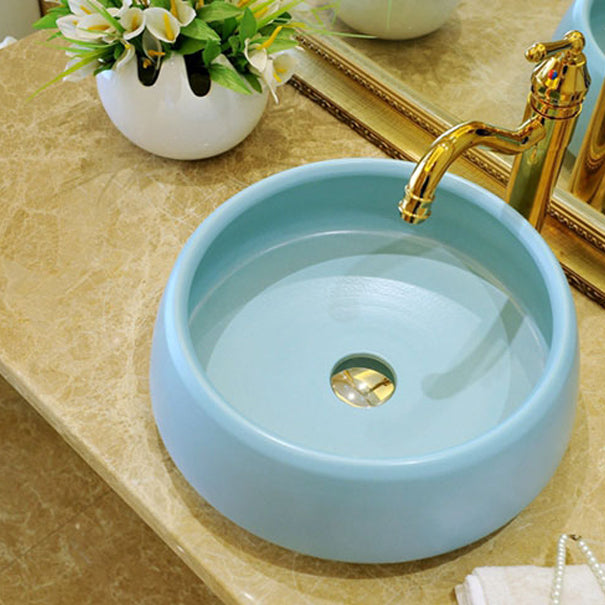 Traditional Bathroom Sink Porcelain Round Vessel Sink with Pop-Up Drain Clearhalo 'Bathroom Remodel & Bathroom Fixtures' 'Bathroom Sinks & Faucet Components' 'Bathroom Sinks' 'bathroom_sink' 'Home Improvement' 'home_improvement' 'home_improvement_bathroom_sink' 6727529