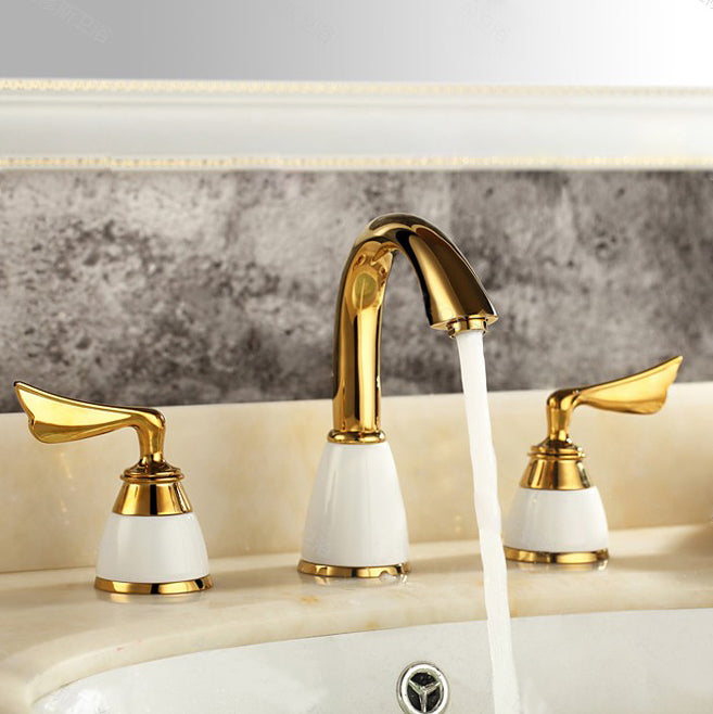 Glam Widespread Sink Faucet Lever Handles 3 Holes Solid Brass Faucet Clearhalo 'Bathroom Remodel & Bathroom Fixtures' 'Bathroom Sink Faucets' 'Bathroom Sinks & Faucet Components' 'bathroom_sink_faucets' 'Home Improvement' 'home_improvement' 'home_improvement_bathroom_sink_faucets' 6742685