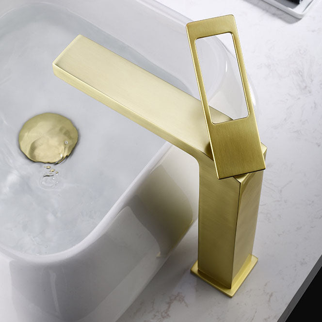 Lever Handle Faucet Glam Style Vessel Sink Faucet for Bathroom Gold Clearhalo 'Bathroom Remodel & Bathroom Fixtures' 'Bathroom Sink Faucets' 'Bathroom Sinks & Faucet Components' 'bathroom_sink_faucets' 'Home Improvement' 'home_improvement' 'home_improvement_bathroom_sink_faucets' 6742779