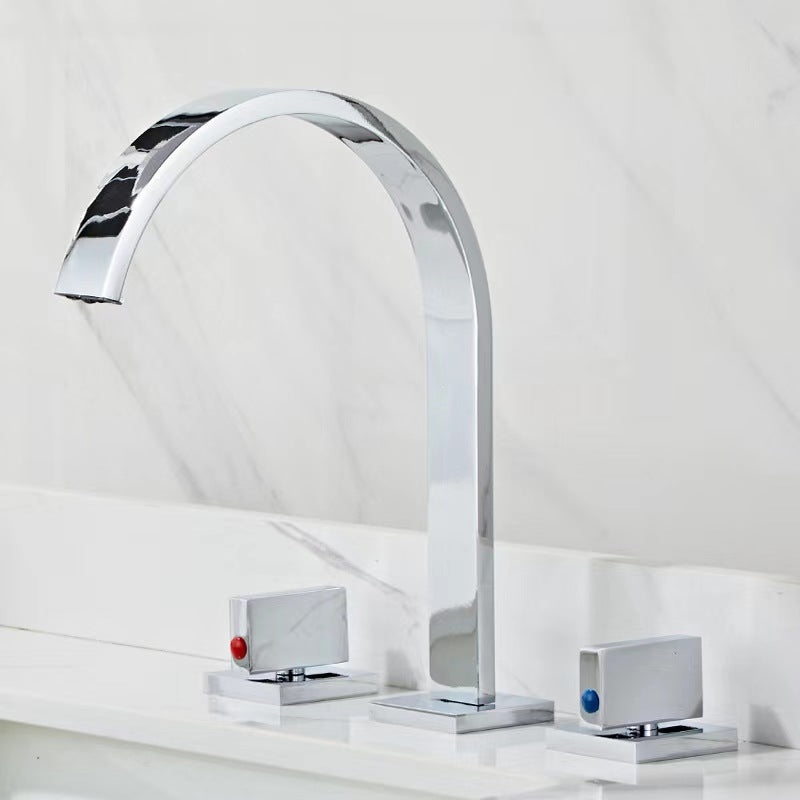 Modern Style Faucet Widespread Faucets with Double Cross Handles Clearhalo 'Bathroom Remodel & Bathroom Fixtures' 'Bathroom Sink Faucets' 'Bathroom Sinks & Faucet Components' 'bathroom_sink_faucets' 'Home Improvement' 'home_improvement' 'home_improvement_bathroom_sink_faucets' 6742837