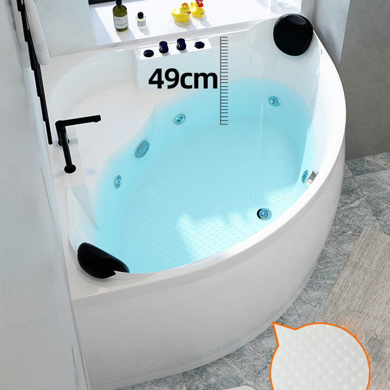 Contemporary Corner Acrylic Bathtub Soaking/Whirlpool Bathtub with Seat Clearhalo 'Bathroom Remodel & Bathroom Fixtures' 'Bathtubs' 'Home Improvement' 'home_improvement' 'home_improvement_bathtubs' 'Showers & Bathtubs' 6745555