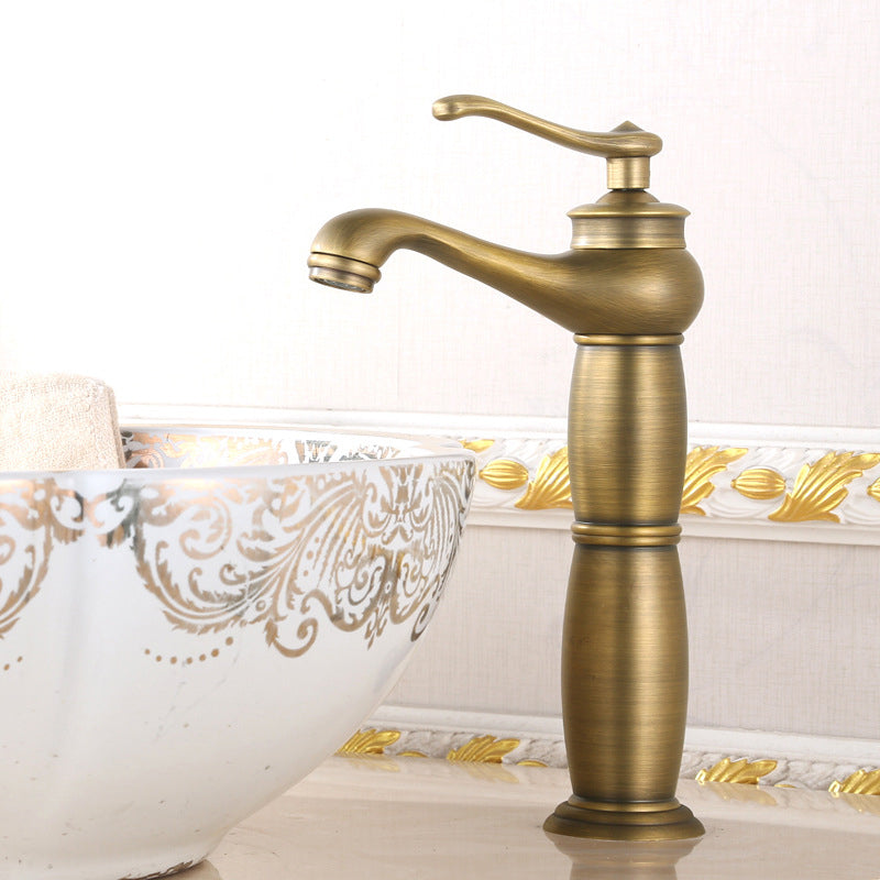 Low-arc Country Vessel Faucet Single Handle Brass Faucet for Bathroom Gold 11" Supply Lines Not Included Clearhalo 'Bathroom Remodel & Bathroom Fixtures' 'Bathroom Sink Faucets' 'Bathroom Sinks & Faucet Components' 'bathroom_sink_faucets' 'Home Improvement' 'home_improvement' 'home_improvement_bathroom_sink_faucets' 6756242