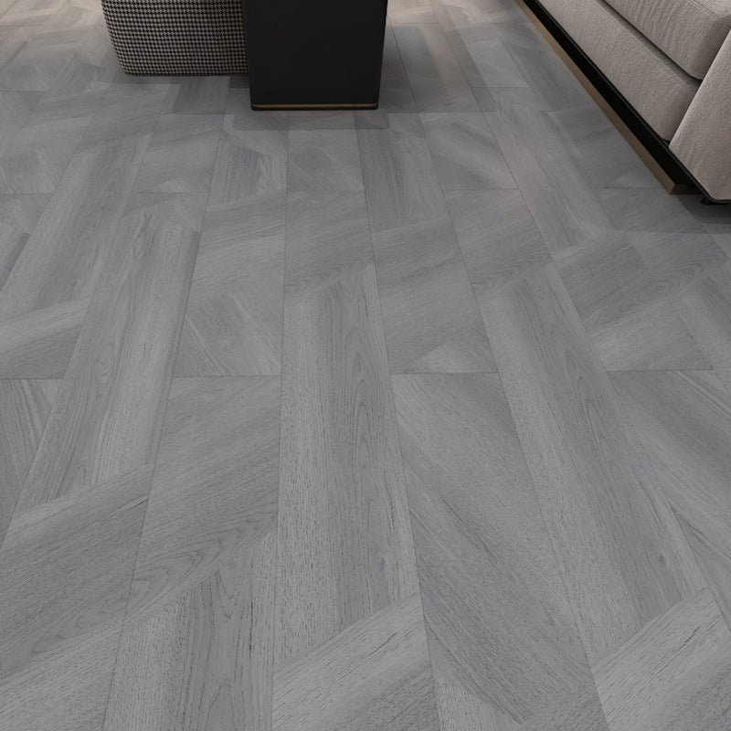 Waterproof Laminate Floor Solid Wood Laminate Plank Flooring with Click Lock Silver/Gray Clearhalo 'Flooring 'Home Improvement' 'home_improvement' 'home_improvement_laminate_flooring' 'Laminate Flooring' 'laminate_flooring' Walls and Ceiling' 6756950