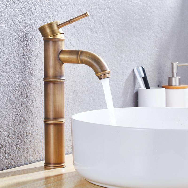 Lever Handle Farmhouse Faucet Circular Low-arc Sink Faucet for Bathroom Laiton Satiné 12.2" Clearhalo 'Accueil' 'Amélioration Domiciliaire' 'bathroom_sink_faucets' 'Ensembles de Lavabo & de Robinet de Toilette' 'home_improvement' 'home_improvement_bathroom_sink_faucets' 'Robinet de Lavabo de Salle de Bain' 'Rénovation et Équipement de Salle de Bain' 6771349