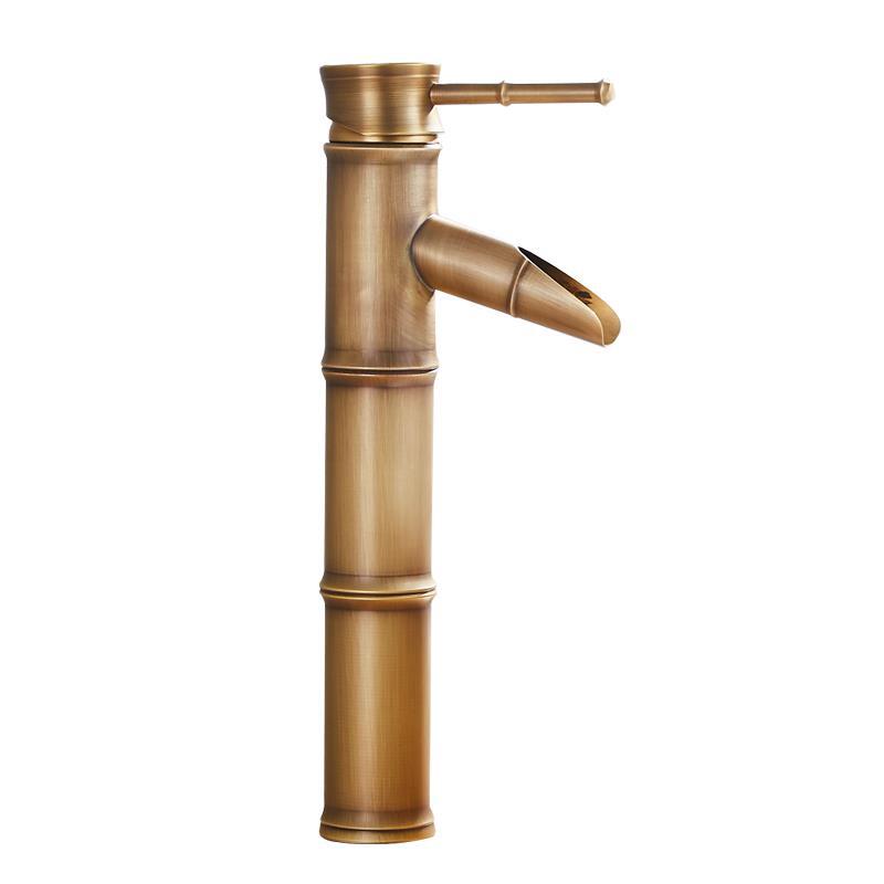 Lever Handle Farmhouse Faucet Circular Low-arc Sink Faucet for Bathroom Clearhalo 'Accueil' 'Amélioration Domiciliaire' 'bathroom_sink_faucets' 'Ensembles de Lavabo & de Robinet de Toilette' 'home_improvement' 'home_improvement_bathroom_sink_faucets' 'Robinet de Lavabo de Salle de Bain' 'Rénovation et Équipement de Salle de Bain' 6771353