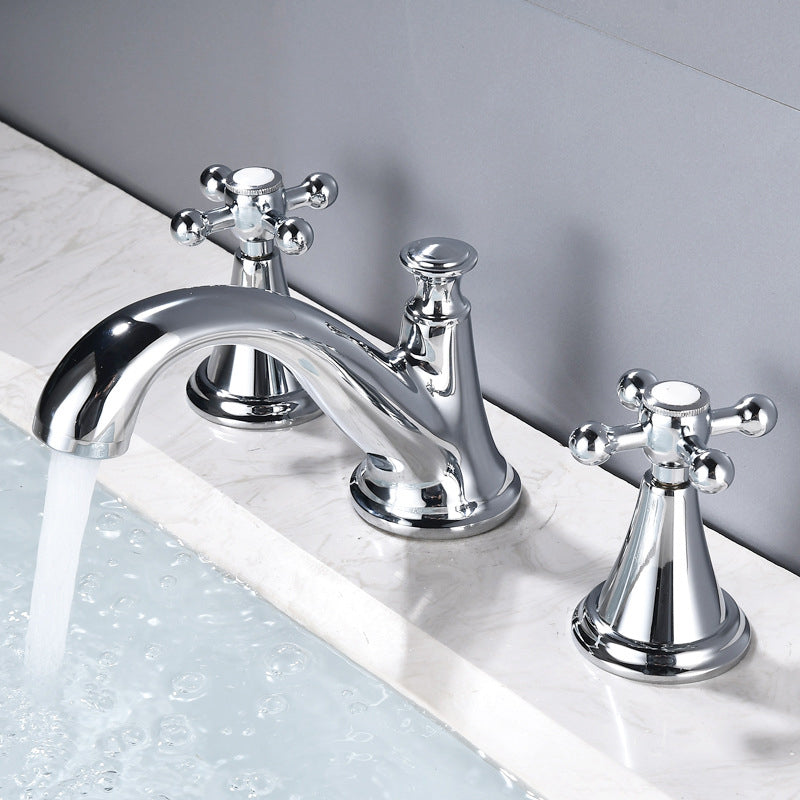 Industrial Centerset Faucet Brass Cross Handles 3 Holes Centerset Bathroom Faucet Plata Clearhalo 'bathroom_sink_faucets' 'Conjunta de Baño y Conjunta de Grifo' 'Coronamiento de Baño y Dispositivo de Baño' 'Grifo del lavabo del baño' 'Hogar' 'home_improvement' 'home_improvement_bathroom_sink_faucets' 'Mejoras para el hogar' 6786576