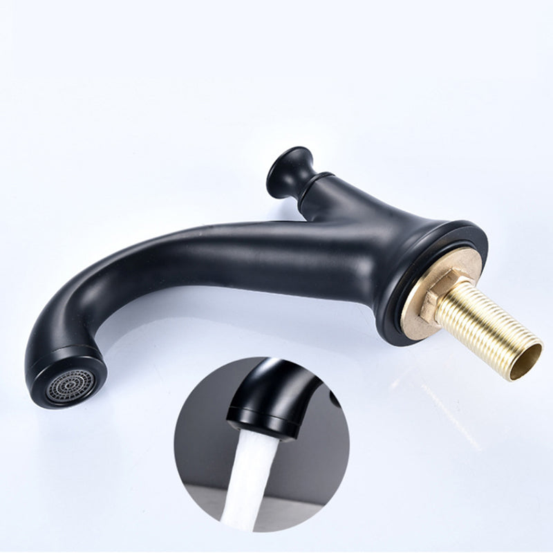 Industrial Centerset Faucet Brass Cross Handles 3 Holes Centerset Bathroom Faucet Clearhalo 'bathroom_sink_faucets' 'Conjunta de Baño y Conjunta de Grifo' 'Coronamiento de Baño y Dispositivo de Baño' 'Grifo del lavabo del baño' 'Hogar' 'home_improvement' 'home_improvement_bathroom_sink_faucets' 'Mejoras para el hogar' 6786580