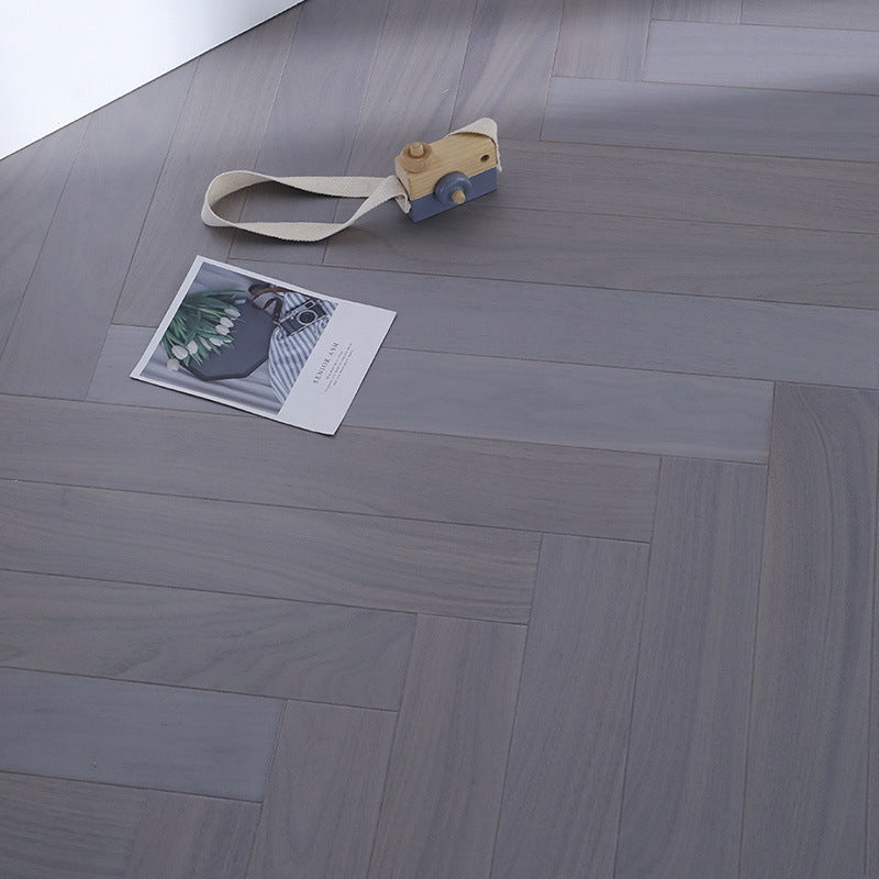 Slip Resistant Laminate Floor Click Lock Wood Laminate Plank Flooring Grey Clearhalo 'Flooring 'Home Improvement' 'home_improvement' 'home_improvement_laminate_flooring' 'Laminate Flooring' 'laminate_flooring' Walls and Ceiling' 6837251