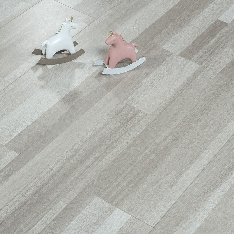 Mildew Resistant Laminate Floor Wood Waterproof Laminate Plank Flooring Grey Clearhalo 'Flooring 'Home Improvement' 'home_improvement' 'home_improvement_laminate_flooring' 'Laminate Flooring' 'laminate_flooring' Walls and Ceiling' 6837278