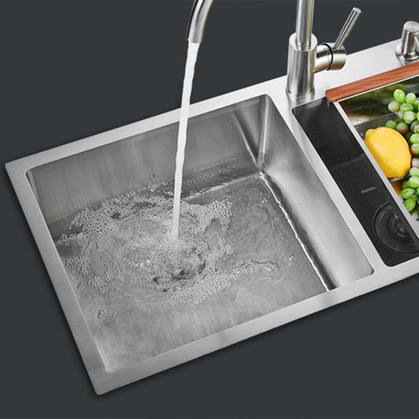 Contemporary Workstation Sink Stainless Steel Undermount Kitchen Sink Clearhalo 'Home Improvement' 'home_improvement' 'home_improvement_kitchen_sinks' 'Kitchen Remodel & Kitchen Fixtures' 'Kitchen Sinks & Faucet Components' 'Kitchen Sinks' 'kitchen_sinks' 6849107