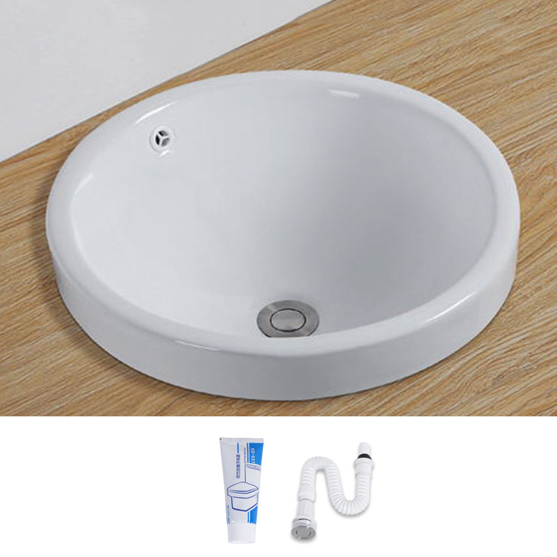 Modern Style Bathroom Sink Oval Porcelain Undermount Bathroom Sink 18"L x 18"W x 8"H Sink Clearhalo 'Bathroom Remodel & Bathroom Fixtures' 'Bathroom Sinks & Faucet Components' 'Bathroom Sinks' 'bathroom_sink' 'Home Improvement' 'home_improvement' 'home_improvement_bathroom_sink' 6914531