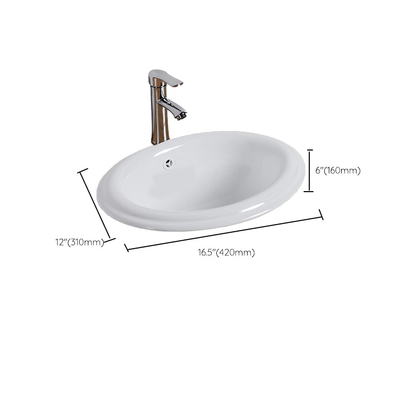 Modern Style Bathroom Sink Oval Porcelain Undermount Bathroom Sink Clearhalo 'Bathroom Remodel & Bathroom Fixtures' 'Bathroom Sinks & Faucet Components' 'Bathroom Sinks' 'bathroom_sink' 'Home Improvement' 'home_improvement' 'home_improvement_bathroom_sink' 6914550