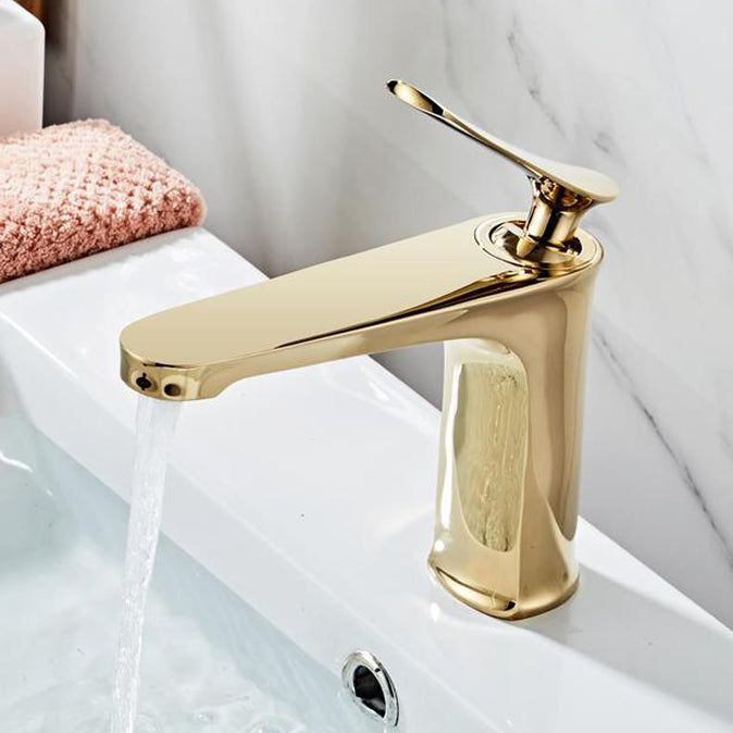 Light Luxury Basin Faucet 6.69" H Modern Brass Vessel Sink Faucet Clearhalo 'Bathroom Remodel & Bathroom Fixtures' 'Bathroom Sink Faucets' 'Bathroom Sinks & Faucet Components' 'bathroom_sink_faucets' 'Casa' 'Home Improvement' 'home_improvement' 'home_improvement_bathroom_sink_faucets' 6926463