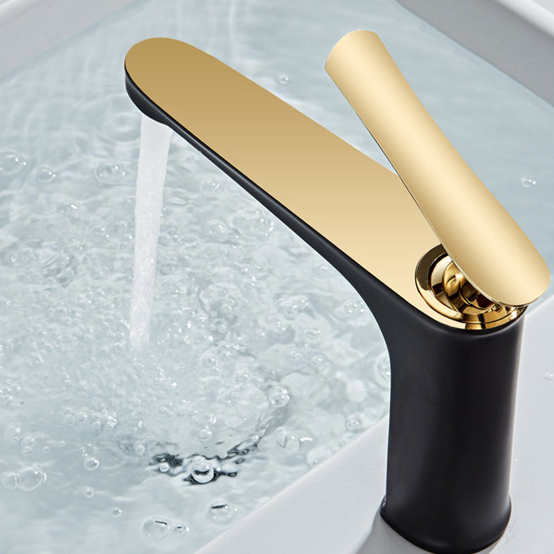 Light Luxury Basin Faucet 6.69" H Modern Brass Vessel Sink Faucet Black-Gold Clearhalo 'Bathroom Remodel & Bathroom Fixtures' 'Bathroom Sink Faucets' 'Bathroom Sinks & Faucet Components' 'bathroom_sink_faucets' 'Casa' 'Home Improvement' 'home_improvement' 'home_improvement_bathroom_sink_faucets' 6926470