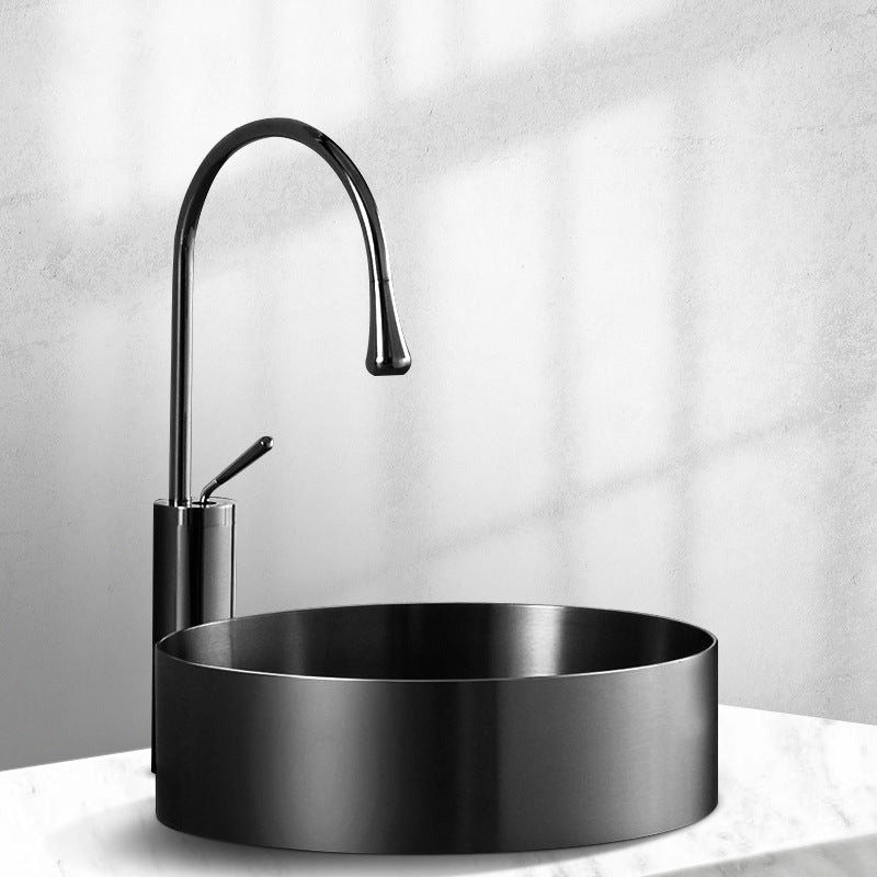 Modern Black Bathroom Sink Metal Round Vessel Bathroom Sink (Not Including Faucet) Clearhalo 'Bathroom Remodel & Bathroom Fixtures' 'Bathroom Sinks & Faucet Components' 'Bathroom Sinks' 'bathroom_sink' 'Home Improvement' 'home_improvement' 'home_improvement_bathroom_sink' 6926854